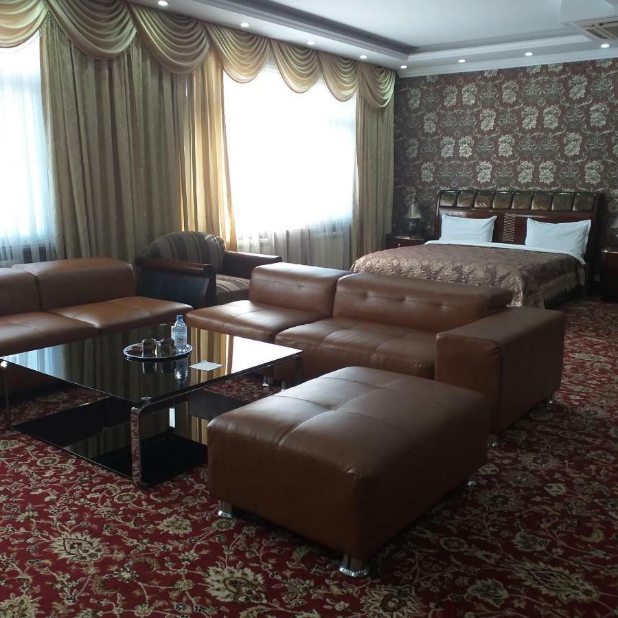 Seoul Hotel Simkent Buitenkant foto