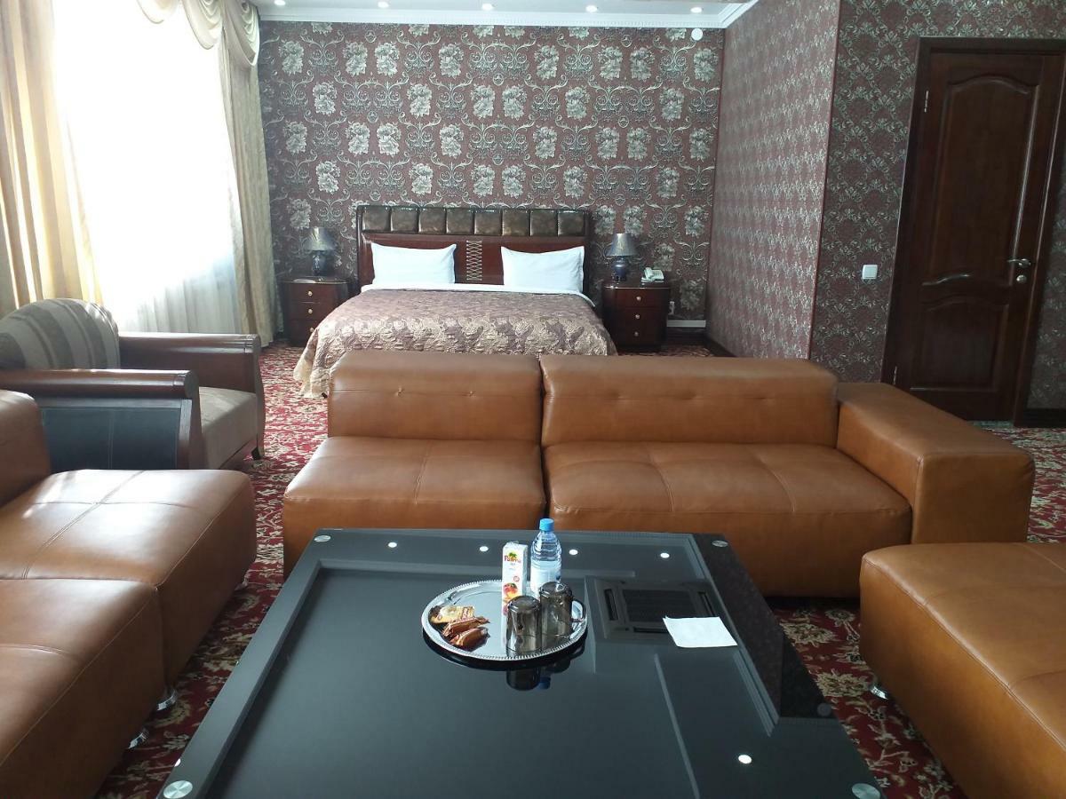 Seoul Hotel Simkent Buitenkant foto