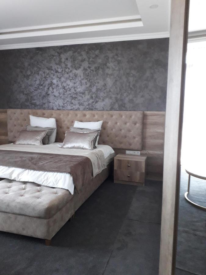 Seoul Hotel Simkent Buitenkant foto